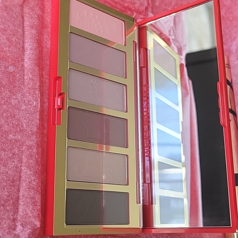 Estee Lauder Celestial Glam Eyeshadow limited edition beautiful palette. Nwot